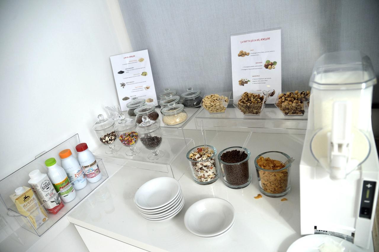 Hotel Byron Rimini Ngoại thất bức ảnh