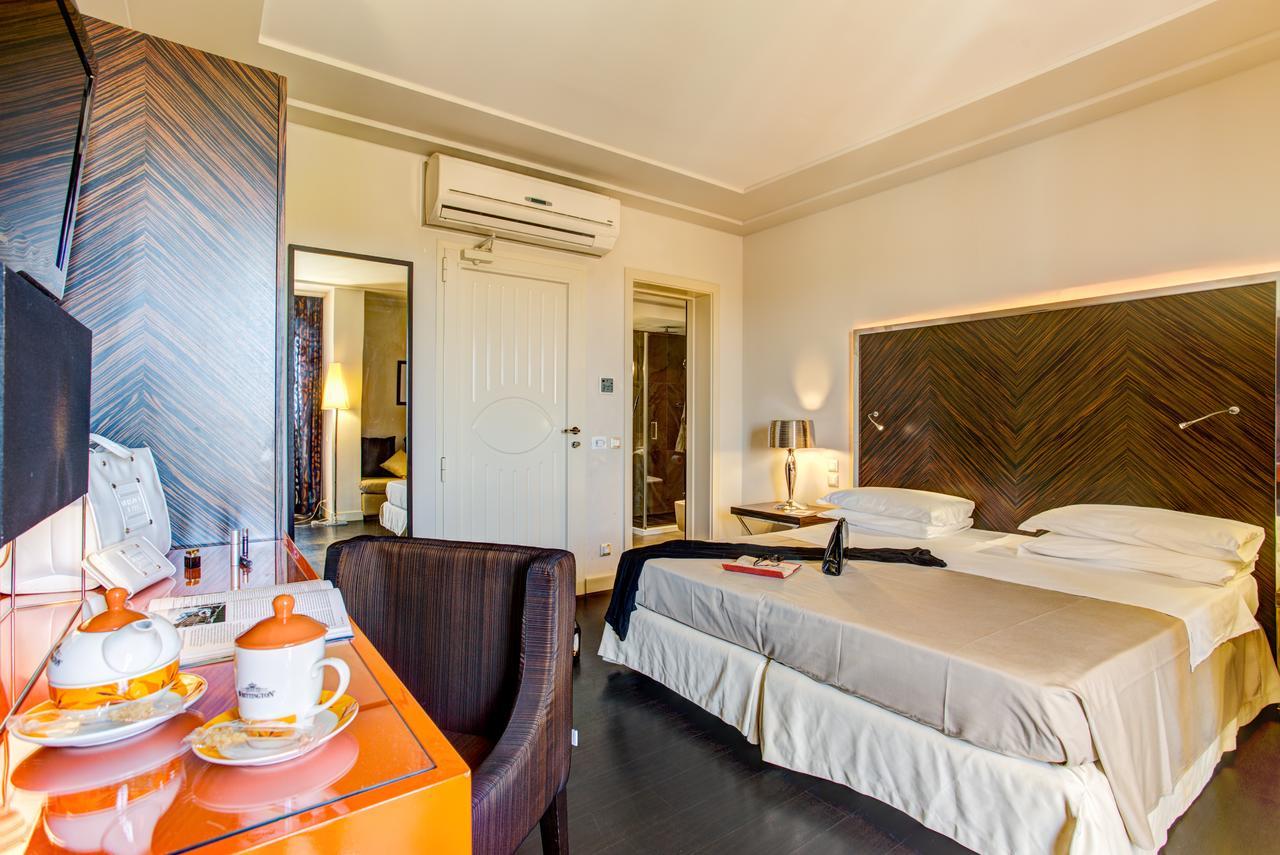 Hotel Byron Rimini Ngoại thất bức ảnh